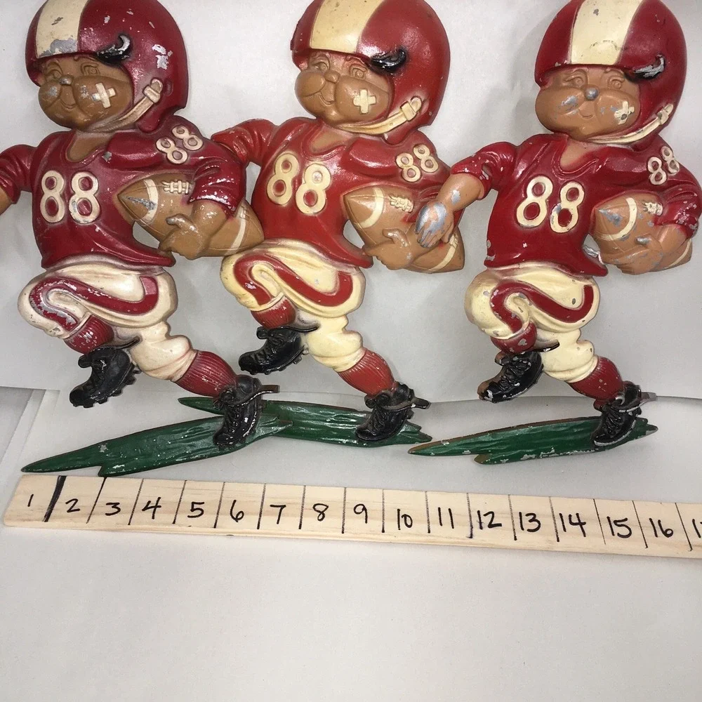 Set of 3- 1970s VTG  HOMCO FOOTBALL Player Metal Wall Hangers Plaques USA Sports
